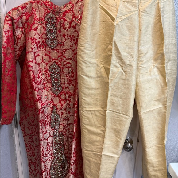 India Boutique Brocade Red silk shirt and cream raw silk pants - Picture 11 of 11